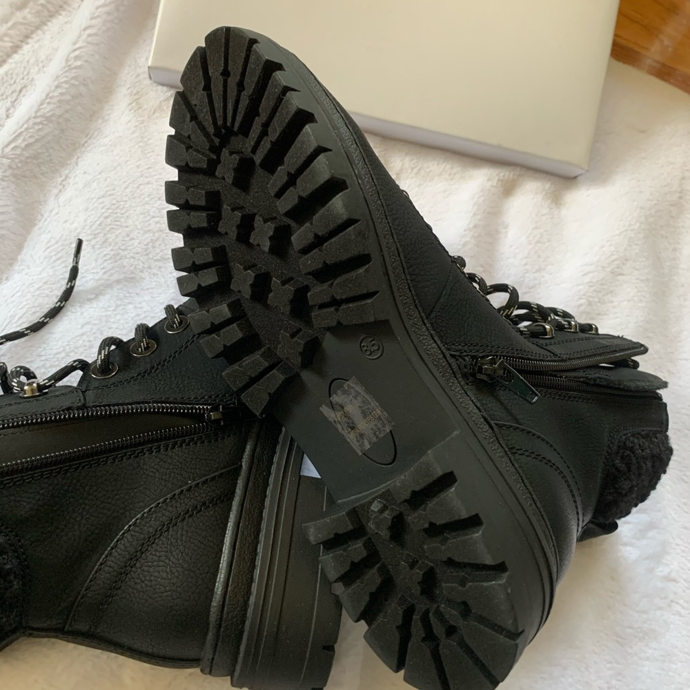 - Steve Madden Keystone boot - Picture 6 of 7
